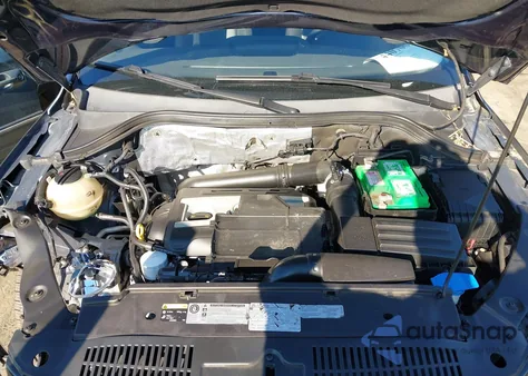 2016 Volkswagen Tiguan R-Line/S/Se/Sel z USA, uszkodzony, nr VIN WVGAV7AX1GW579433